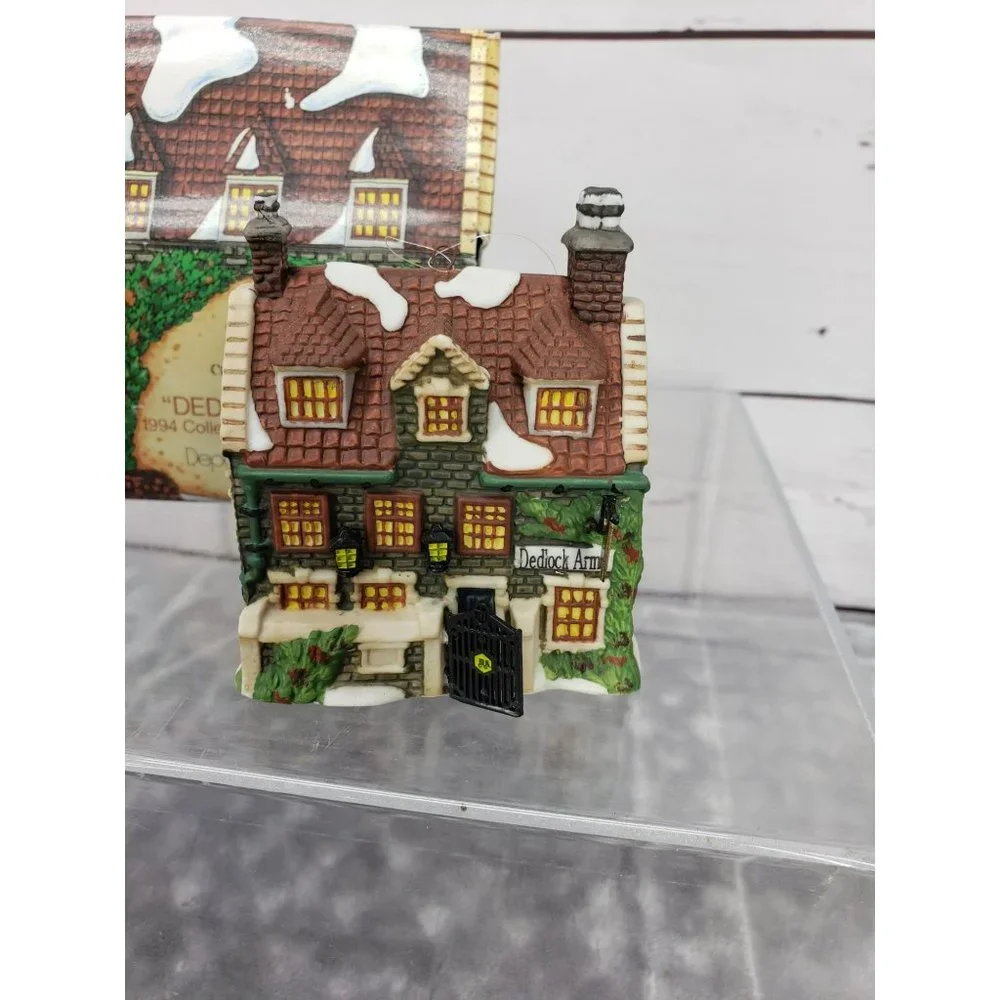 DEPT 56 Heritage‎ VILLAGE DEDLOCK ARMS ORNAMENT RETIRED CHARLES DICKENS INN 1994